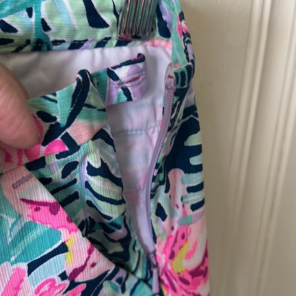 Lilly Pulitzer Scalloped Short Size 00 - Picture 3 of 7